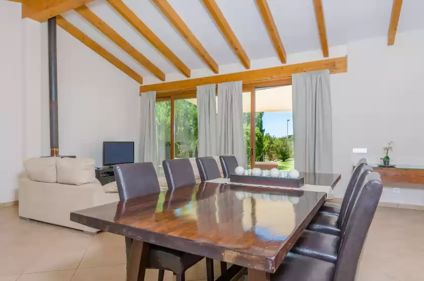 Holiday rentals in Sa pista, Lloseta