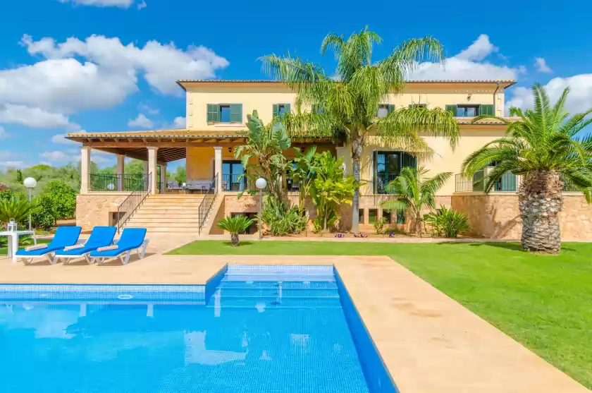 Holiday rentals in Can bou, ses Salines