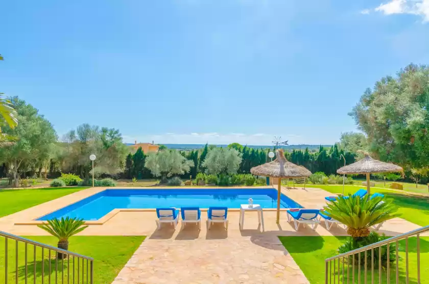 Holiday rentals in Can bou, ses Salines