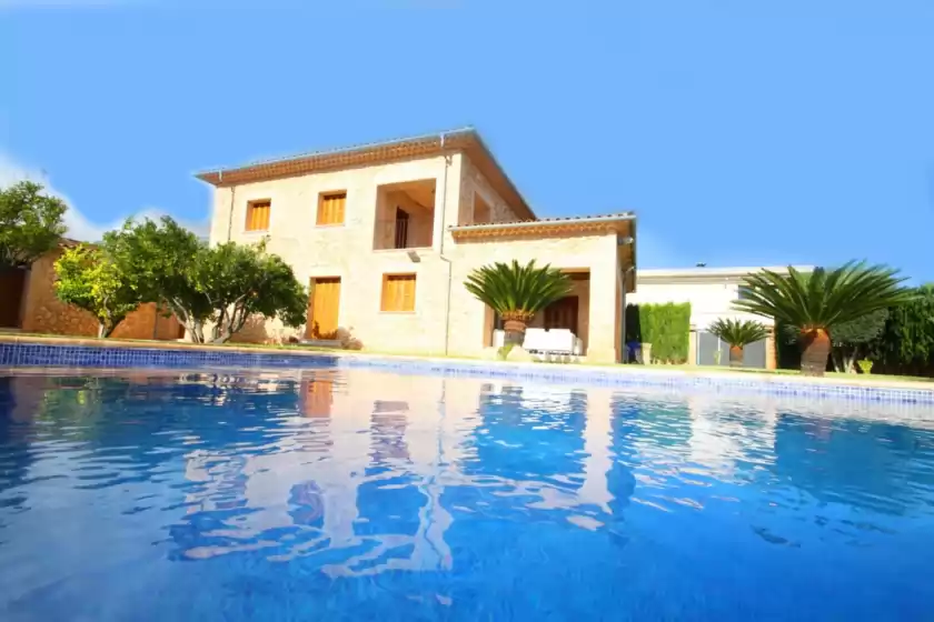 Holiday rentals in Es molí nou