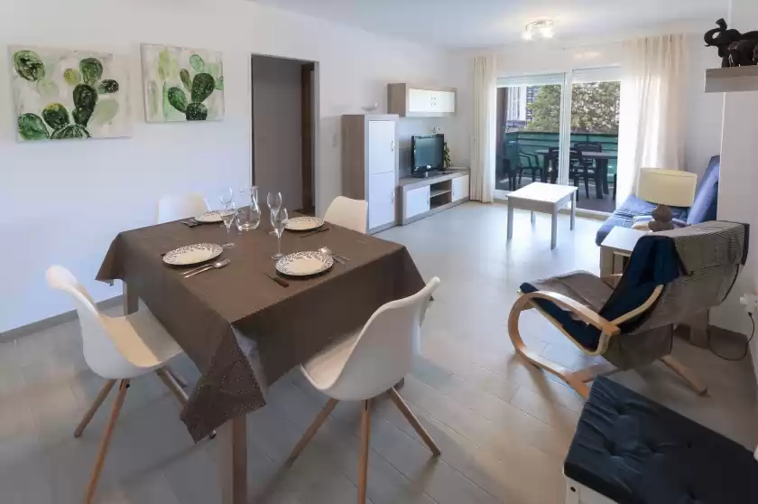 Ferienhaus auf Cisne, Grau i Platja