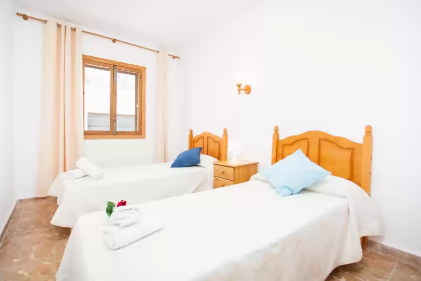 Holiday rentals in Es faro, Can Picafort