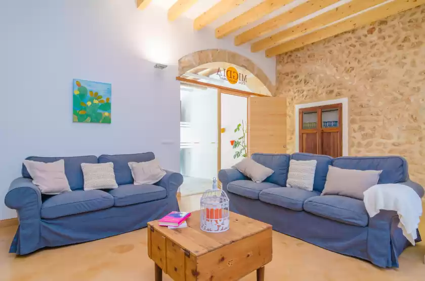 Holiday rentals in Sa creu, Algaida