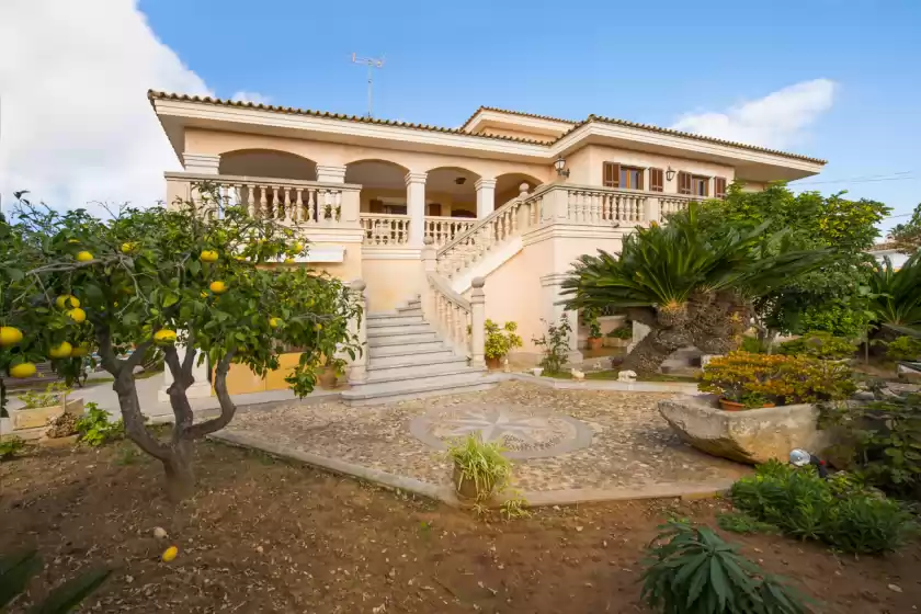 Holiday rentals in Can pou, Cala Millor