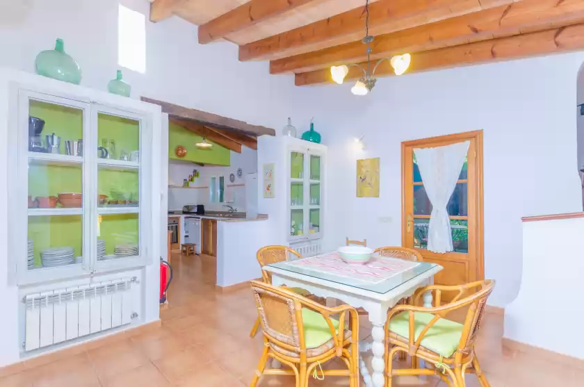 Holiday rentals in Casa mercedes, Campanet