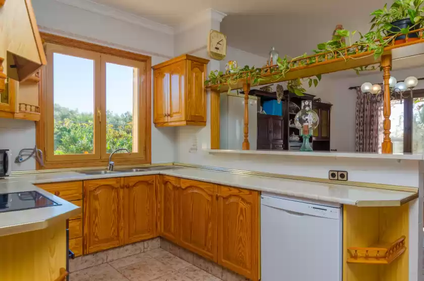 Holiday rentals in Can nadal (finca can nadal), Campos