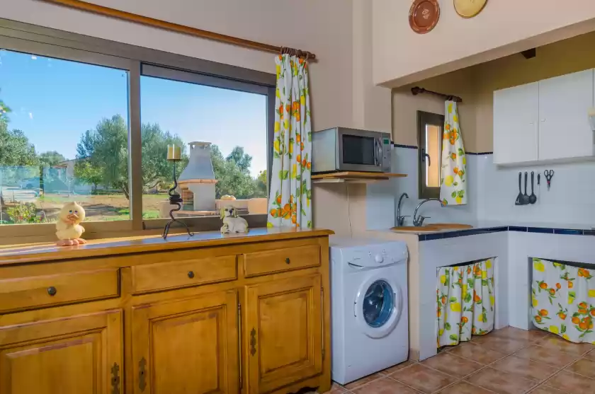 Holiday rentals in Can nadal (finca can nadal), Campos