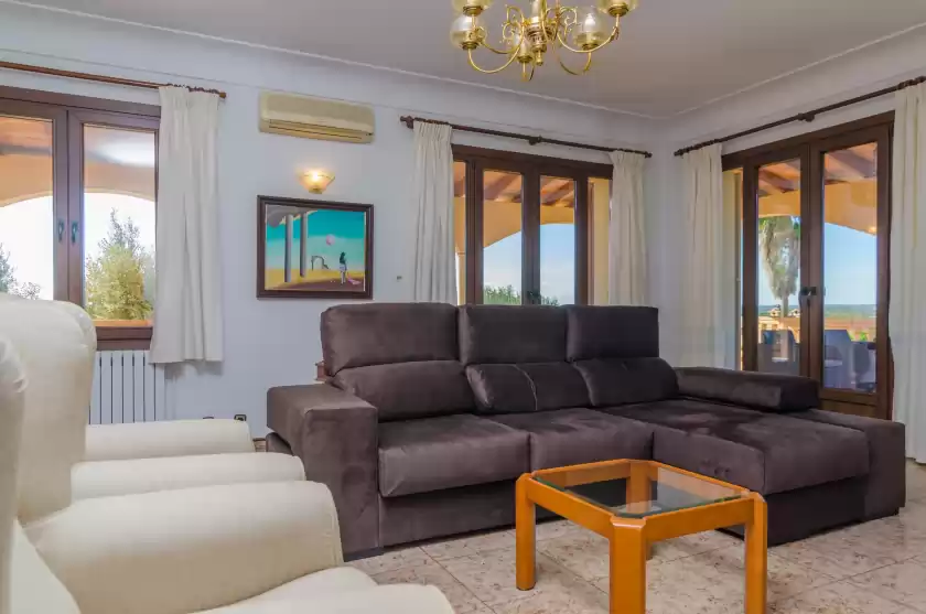 Holiday rentals in Can nadal (finca can nadal), Campos