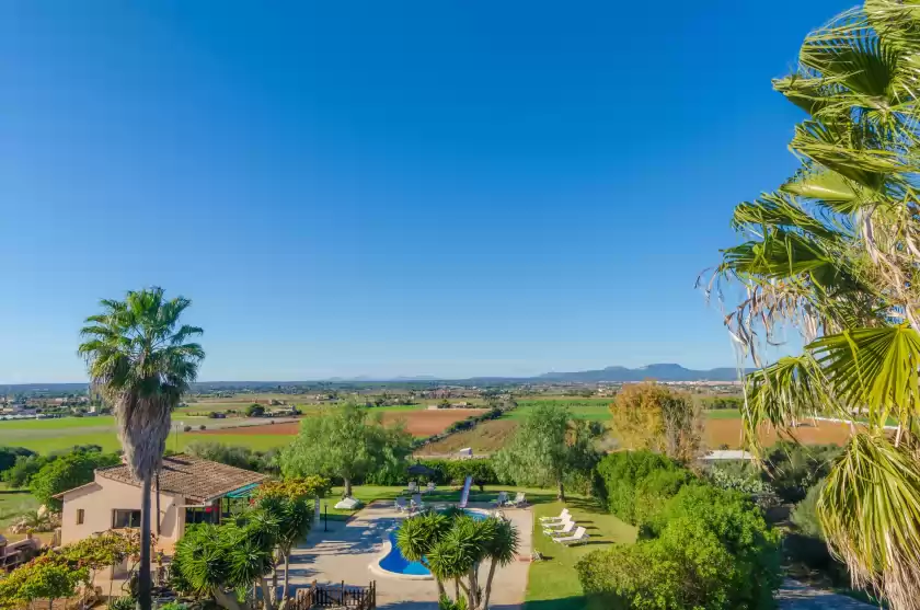 Holiday rentals in Can nadal (finca can nadal), Campos