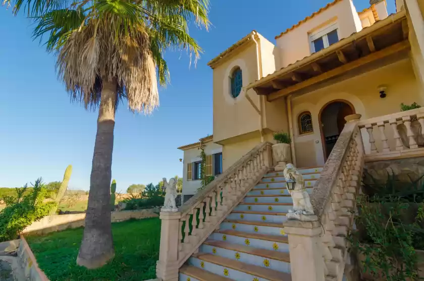 Holiday rentals in Can nadal (finca can nadal), Campos