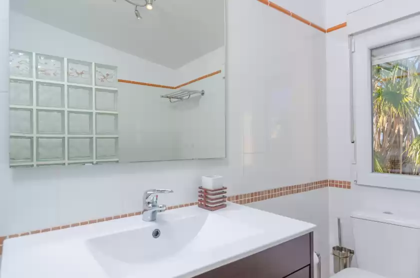 Holiday rentals in Can nadal (finca can nadal), Campos