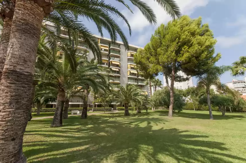 Holiday rentals in Parque del puerto, Grau i Platja
