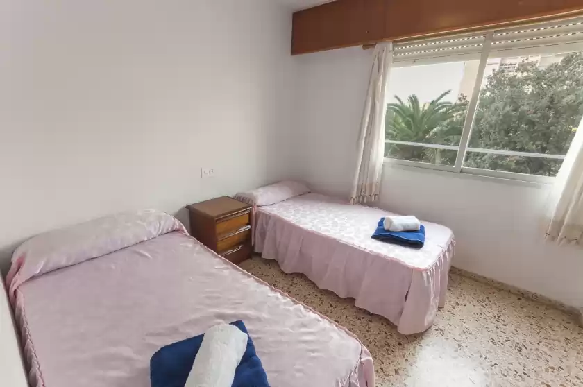 Holiday rentals in Parque del puerto, Grau i Platja