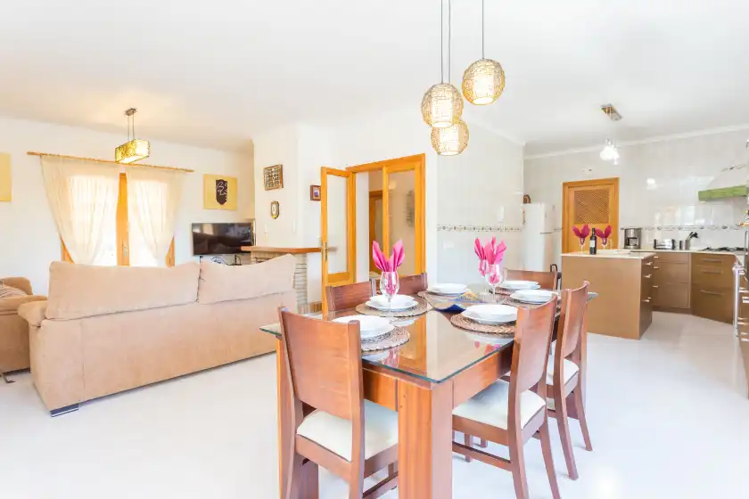 Holiday rentals in Binitaref, Sineu