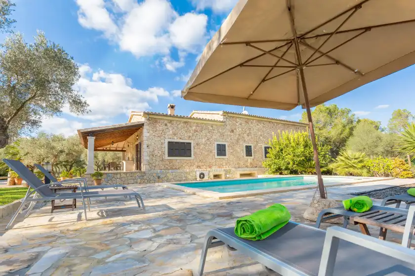 Holiday rentals in Binitaref, Sineu