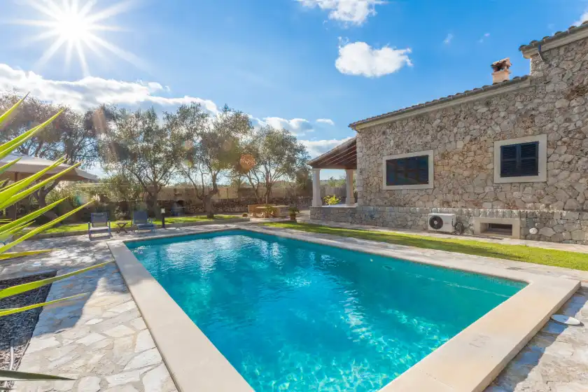 Holiday rentals in Binitaref, Sineu