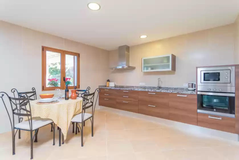Ferienhaus auf Ca sescolà (escolana), Pina