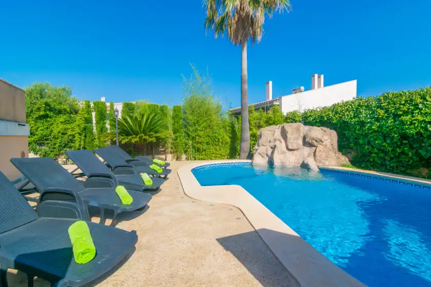 Holiday rentals in Casa luna, Urbanització Sant Pere