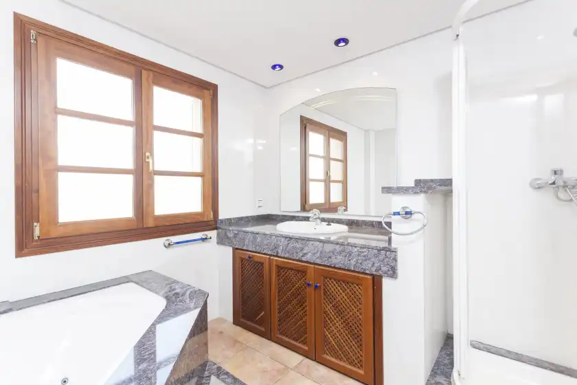 Holiday rentals in Casa luna, Urbanització Sant Pere