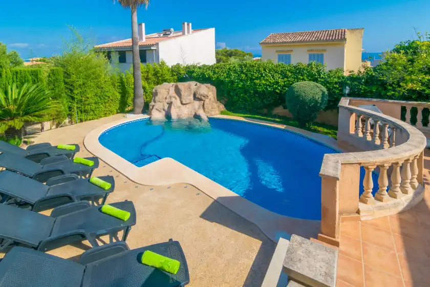 Holiday rentals in Casa luna