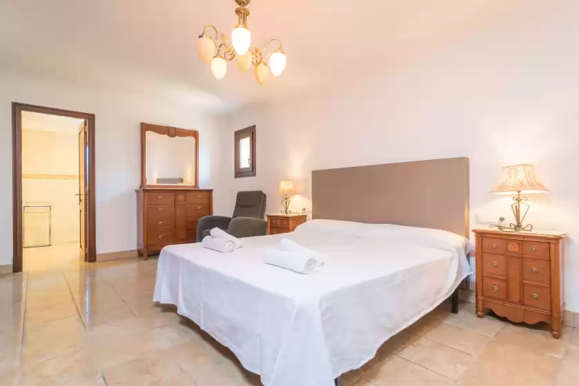 Holiday rentals in Son perot (costes de son perot), Pina