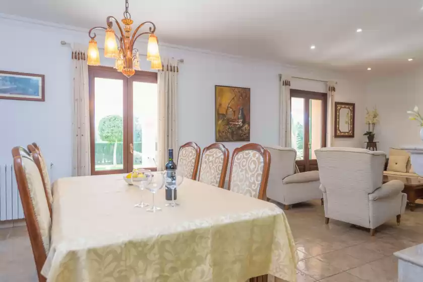 Holiday rentals in Son perot (costes de son perot), Pina