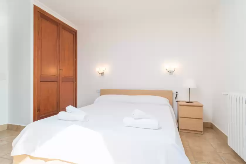 Holiday rentals in Son perot (costes de son perot), Pina