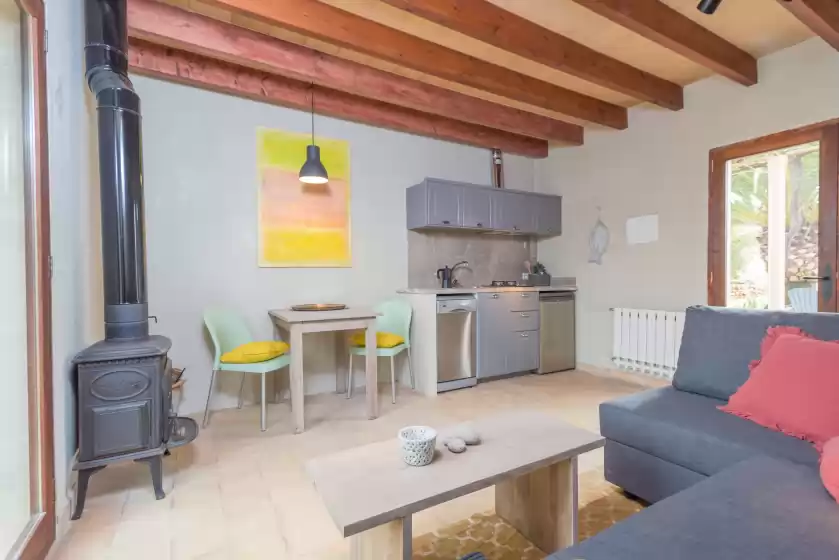 Holiday rentals in Can pina - eco redonda 2 -, Costitx