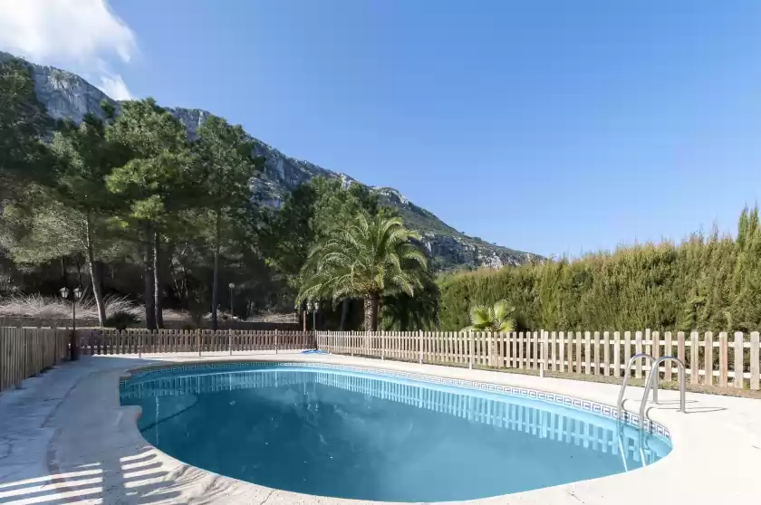 Holiday rentals in Bohemia, Barx