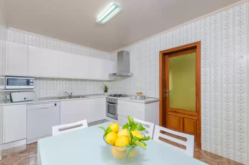Holiday rentals in Can rosito, s'Illot-Cala Morlanda