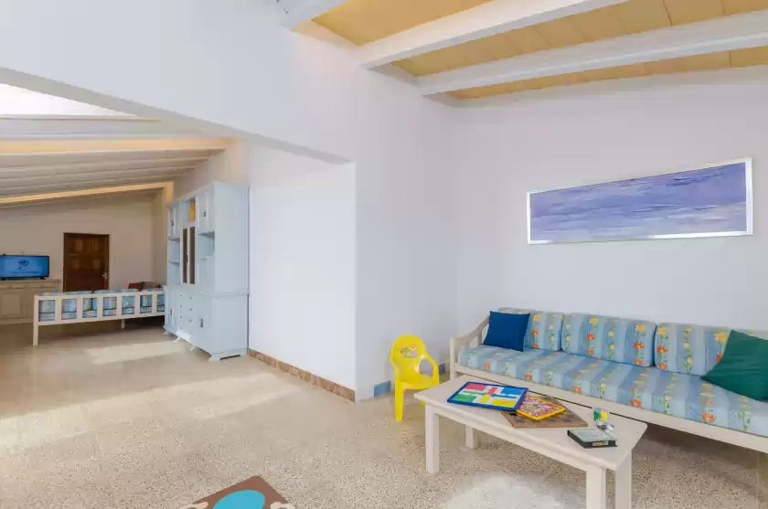 Holiday rentals in Can rosito, s'Illot-Cala Morlanda