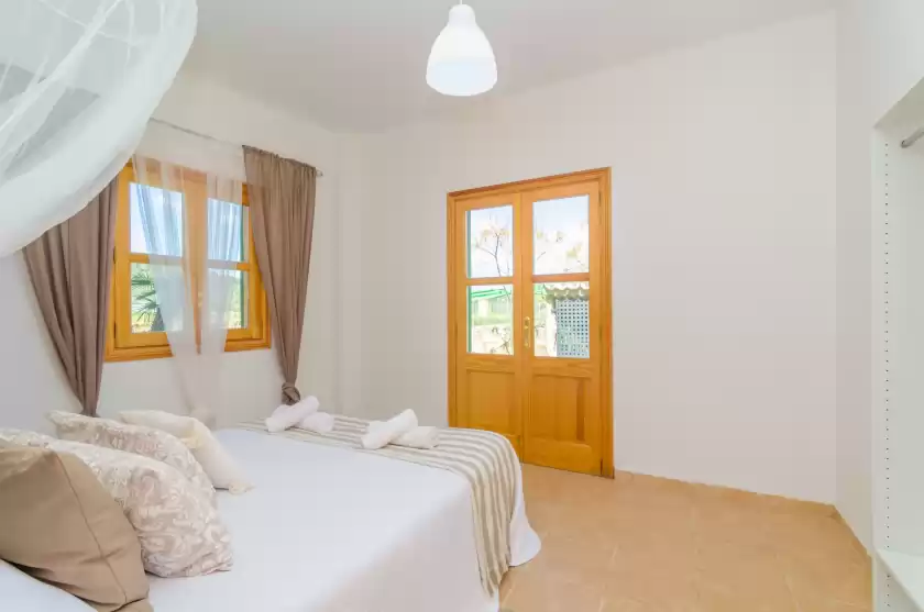 Holiday rentals in Casa naranjos, Manacor