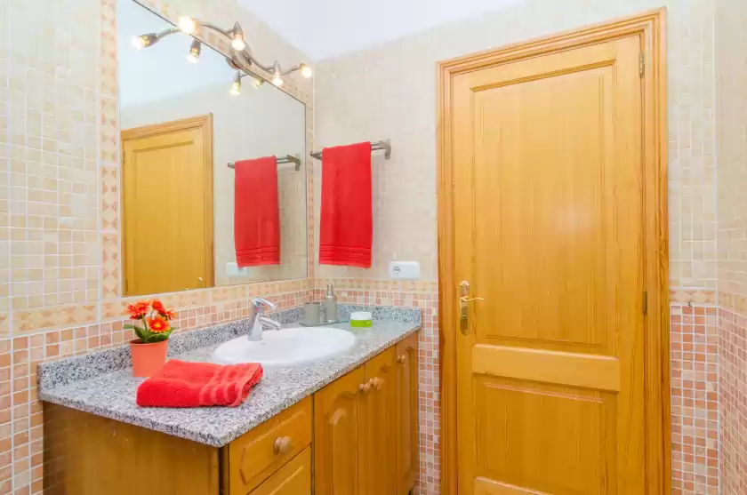 Holiday rentals in Casa naranjos, Manacor