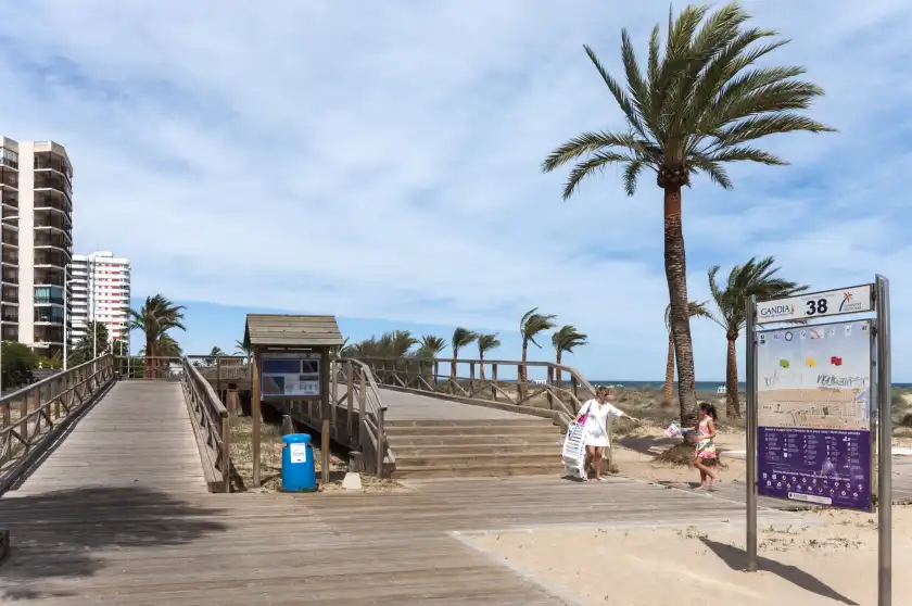 Ferienhaus auf Te de roca, Gandia