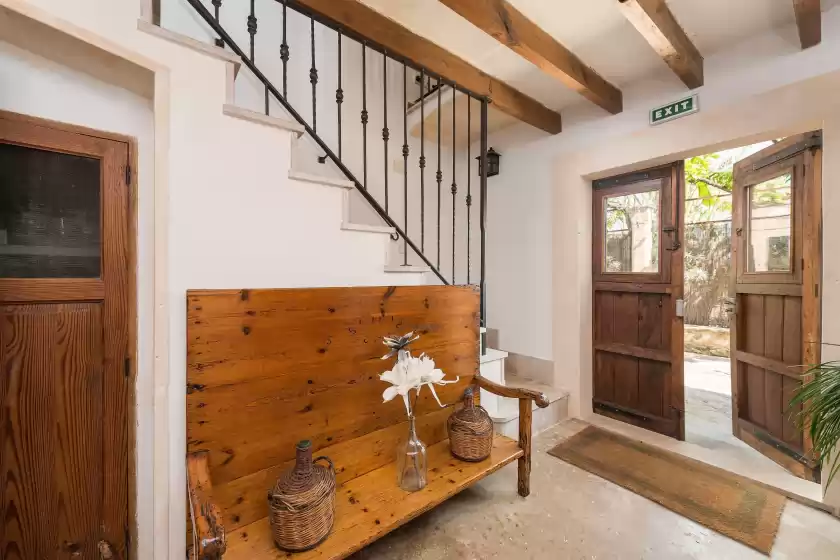 Holiday rentals in Sa parellada - gold, Moscari