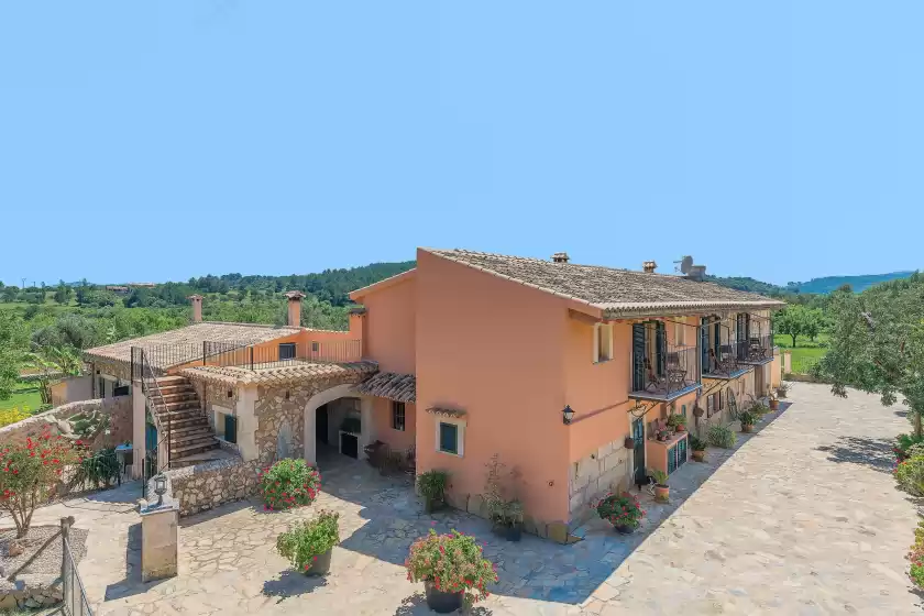 Holiday rentals in Sa parellada - gold, Moscari