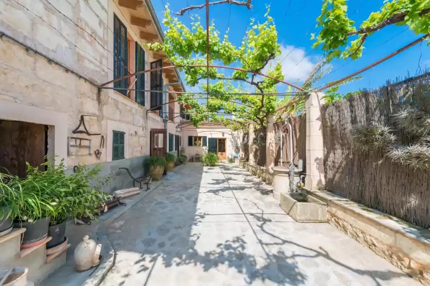 Holiday rentals in Sa parellada - gold, Moscari