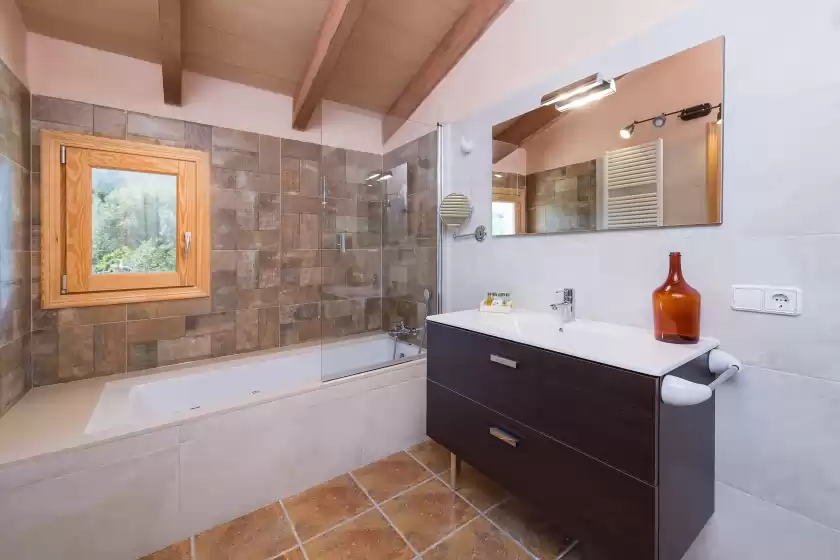 Holiday rentals in Sa parellada - deluxe, Moscari