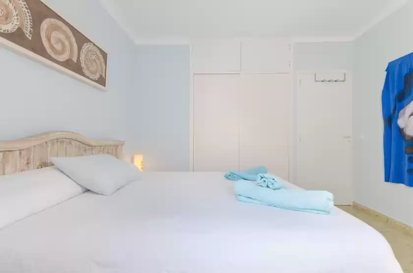 Holiday rentals in Es verger, Son Serra de Marina