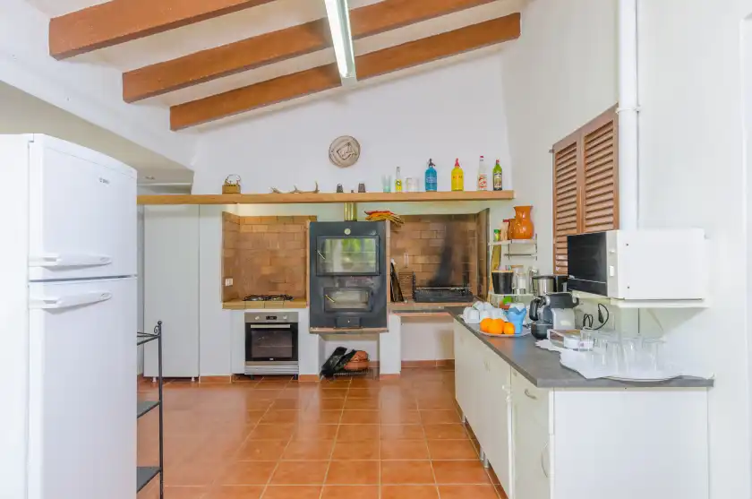 Holiday rentals in Ca na margalida (villa campanet), Campanet