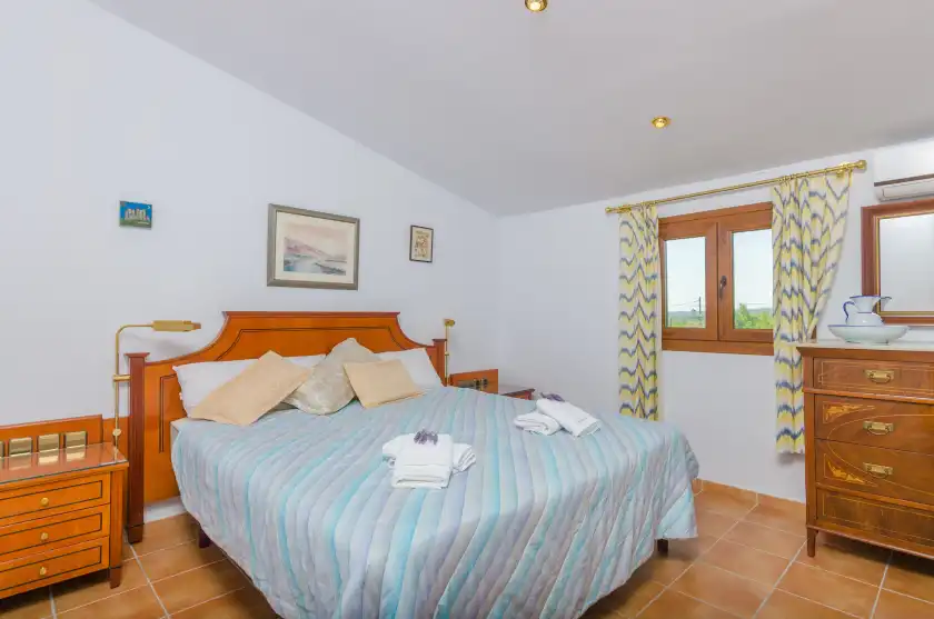 Holiday rentals in Ca na margalida (villa campanet), Campanet