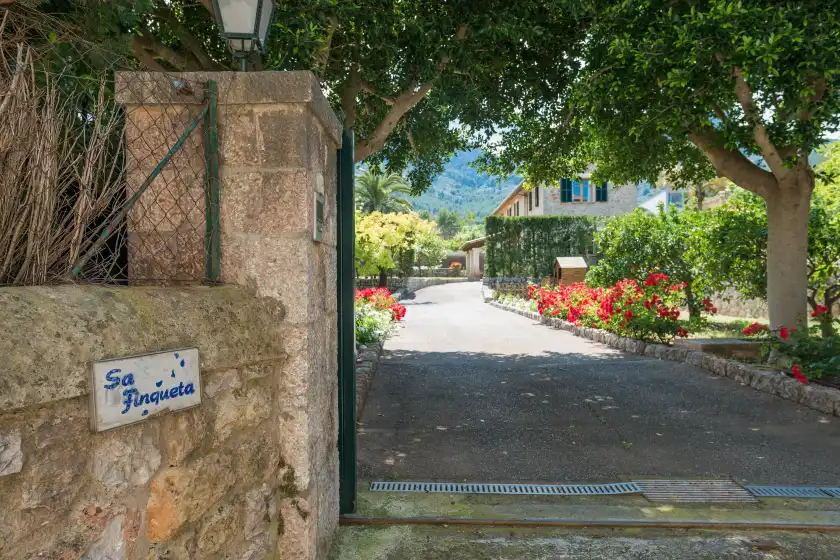 Holiday rentals in Sa finqueta, Sóller