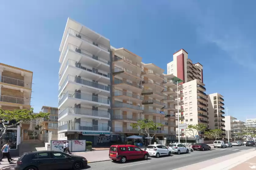 Holiday rentals in Amazona, Grau i Platja