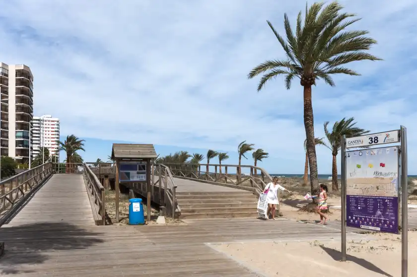 Ferienhaus auf Azahar, Grau i Platja