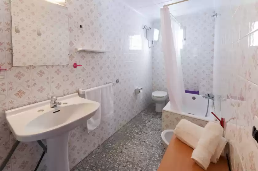 Holiday rentals in Alysa, Urbanització Platja de Miramar