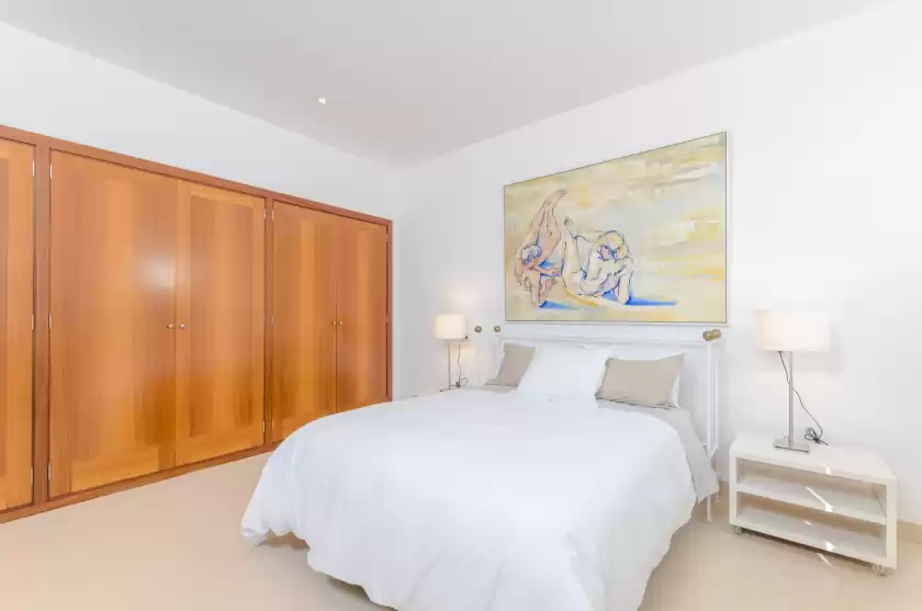 Holiday rentals in Villa arabella, sa Vileta