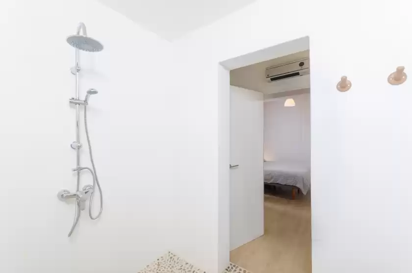 Ferienhaus auf Villa salmonia (almonia des caló), Cala Llombards