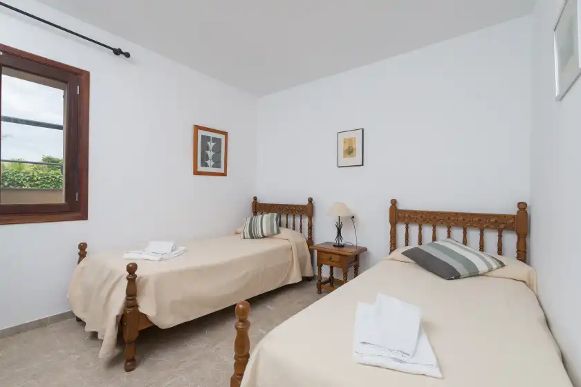 Holiday rentals in La sort (sa sort den tomeu), Urbanització la Font