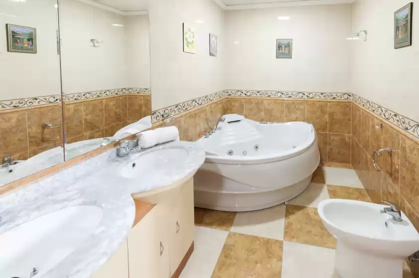 Ferienhaus auf Medialuna, Grau i Platja