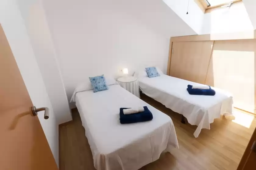 Holiday rentals in Caoba, Grau i Platja